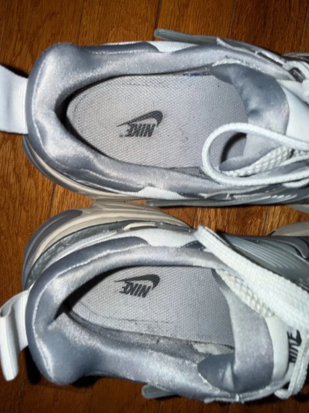 Nike V2K Run Pure Platinum/Wolf Grey/Cool Grey/Metallic Cool Grey UNISEX